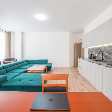 Kolonada Apartment *
